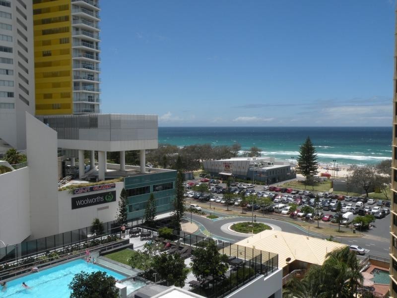 805/1 Oracle, Broadbeach QLD 4218