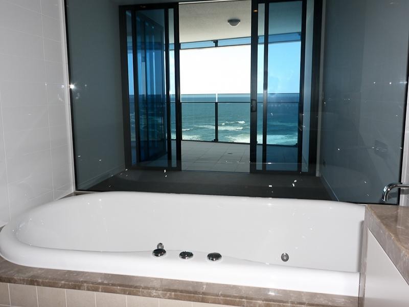 1002/4-14 The Esplanade, Surfers Paradise QLD 4217