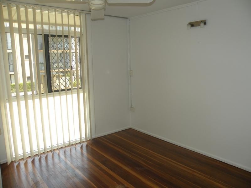 5/162 Surf Parade, Broadbeach QLD 4218