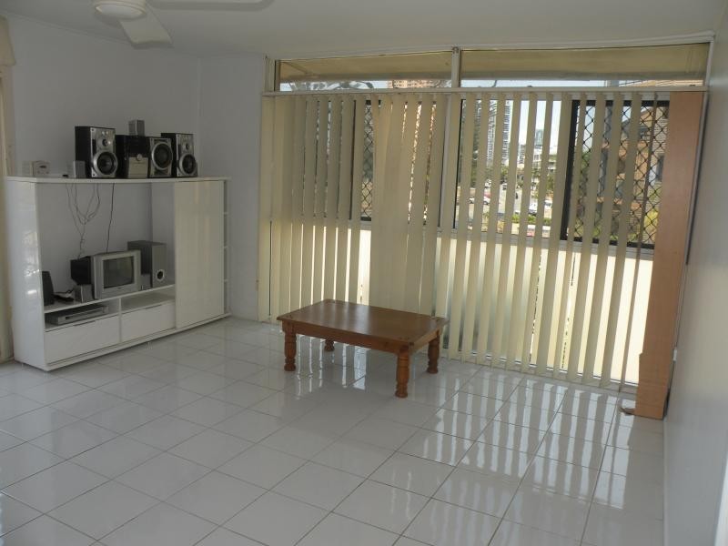 5/162 Surf Parade, Broadbeach QLD 4218