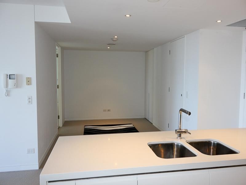 1601/1 Charles Avenue, Broadbeach QLD 4218