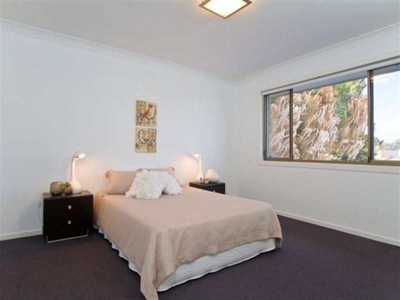 152 Tallebudgera Drive, Palm Beach QLD 4221