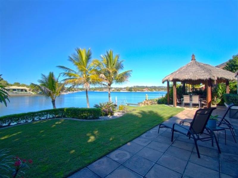 152 Tallebudgera Drive, Palm Beach QLD 4221