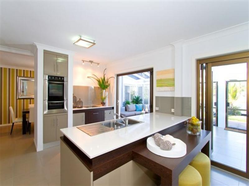 152 Tallebudgera Drive, Palm Beach QLD 4221