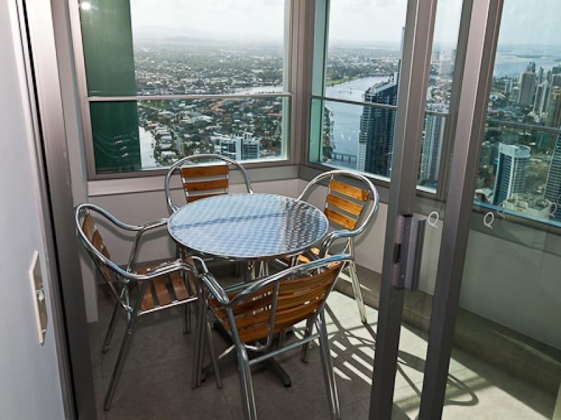 70.01/9  Hamilton Avenue, Surfers Paradise QLD 4217