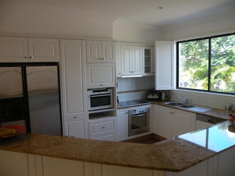 1/19 Jubilee Avenue, Broadbeach QLD 4218