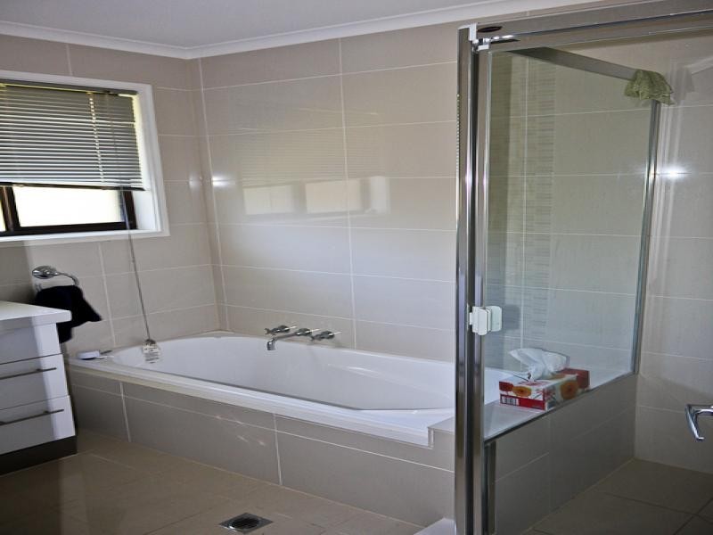 Carrara QLD 4211