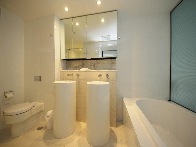 Broadbeach QLD 4218