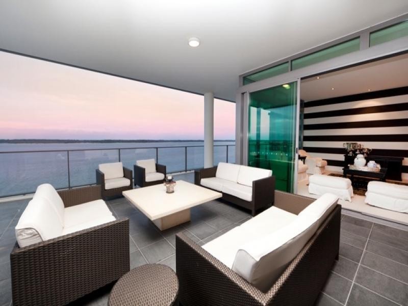 27801/2 Ephraim Island, Paradise Point QLD 4216