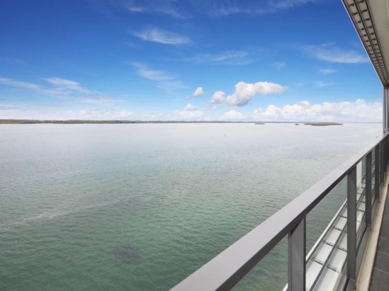 27801/2 Ephraim Island, Paradise Point QLD 4216