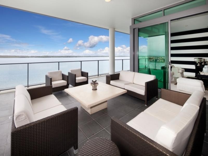 27801/2 Ephraim Island, Paradise Point QLD 4216