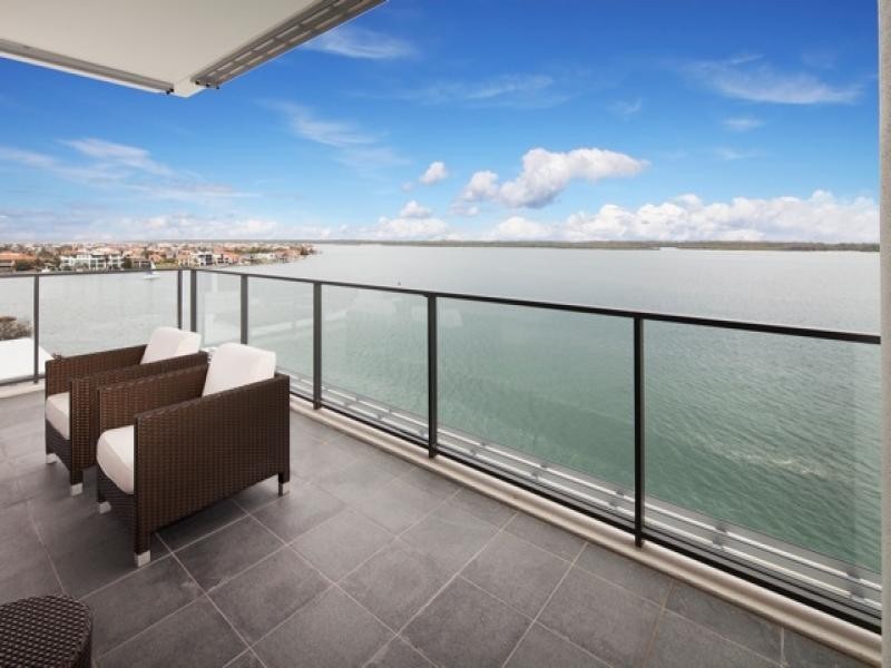 27801/2 Ephraim Island, Paradise Point QLD 4216