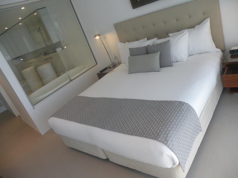 2602/1 ORACLE Charles Ave, Broadbeach QLD 4218