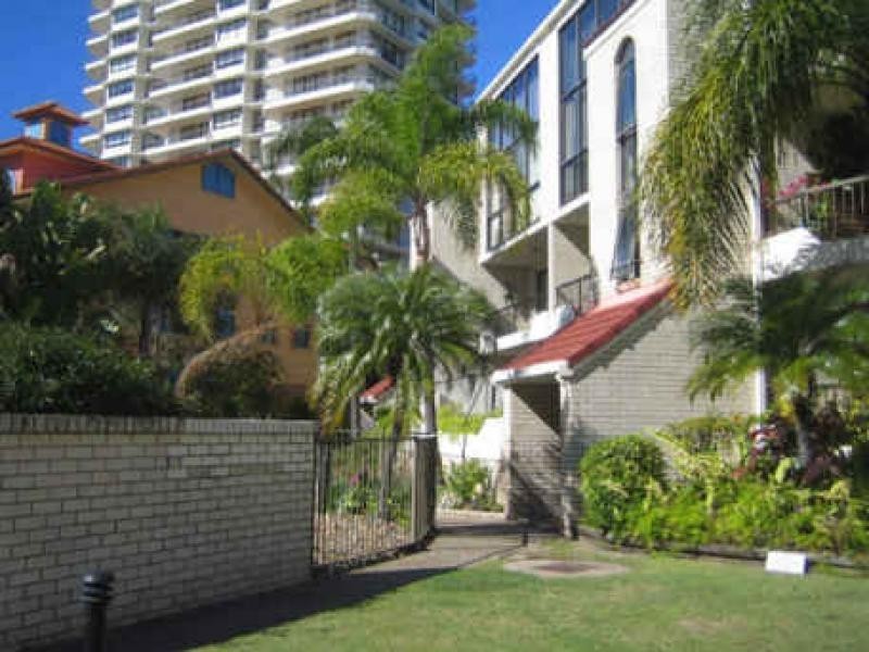 7/8 Queensland Avenue, Broadbeach QLD 4218