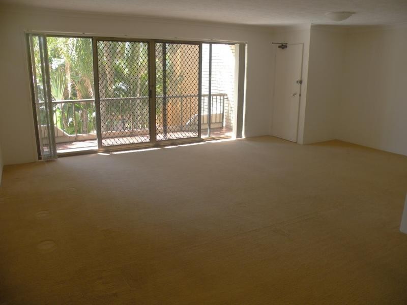 7/8 Queensland Avenue, Broadbeach QLD 4218