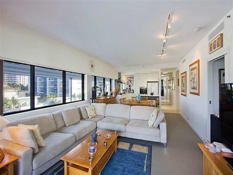 202/14 George Street, Broadbeach QLD 4218