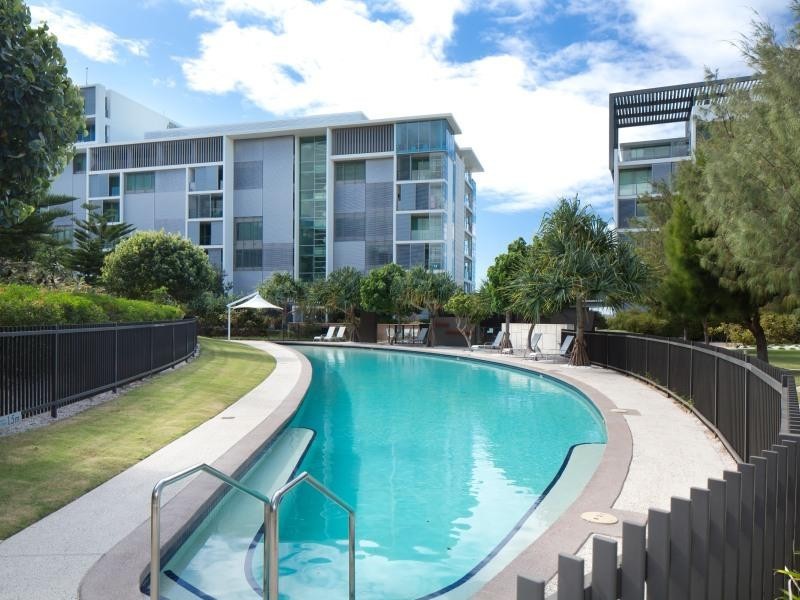 Penthouse/2 Ephraim Island, Paradise Point QLD 4216