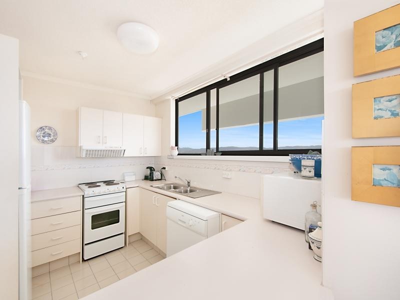 45/54 Hooker Boulevard, Broadbeach Waters QLD 4218