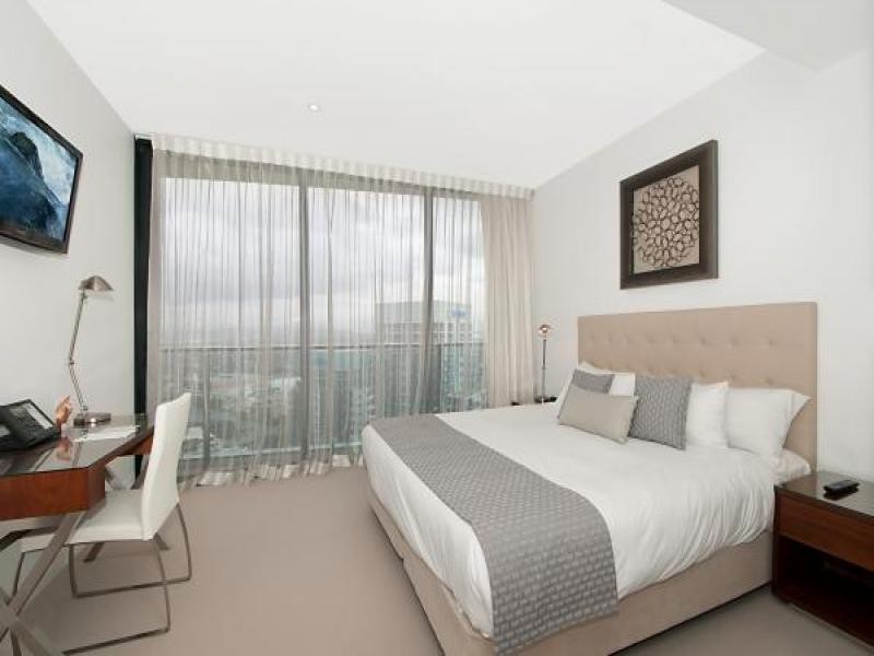 1 ORACLE Charles Ave, Broadbeach QLD 4218