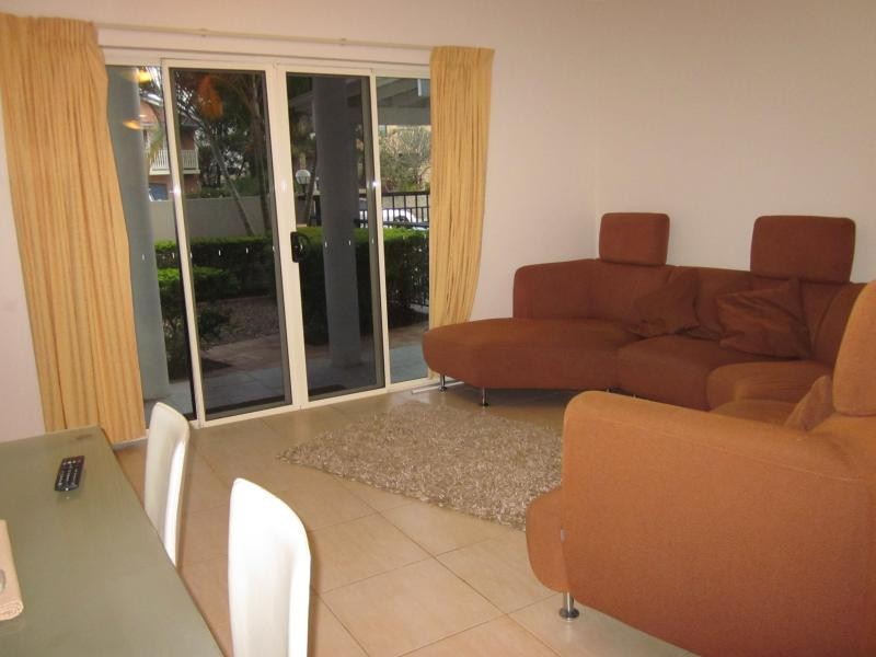 1A/25 Dudley Street, Mermaid Beach QLD 4218