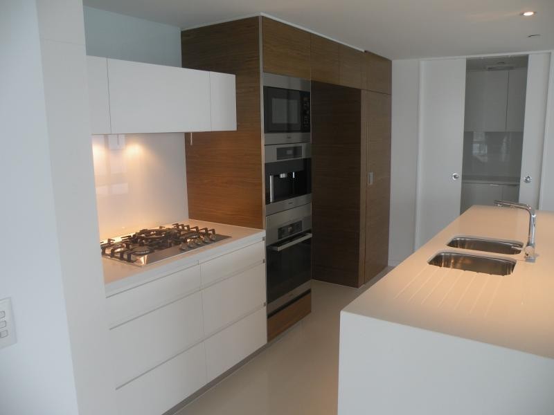 2205/1  ORACLE Charles Ave, Broadbeach QLD 4218