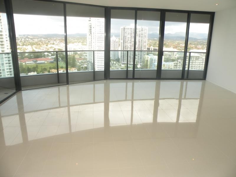 2205/1  ORACLE Charles Ave, Broadbeach QLD 4218