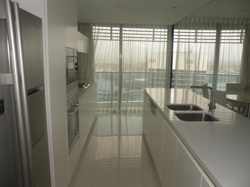 2501/1 ORACLE Charles Ave, Broadbeach QLD 4218