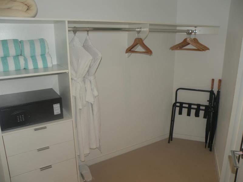 2501/1 ORACLE Charles Ave, Broadbeach QLD 4218