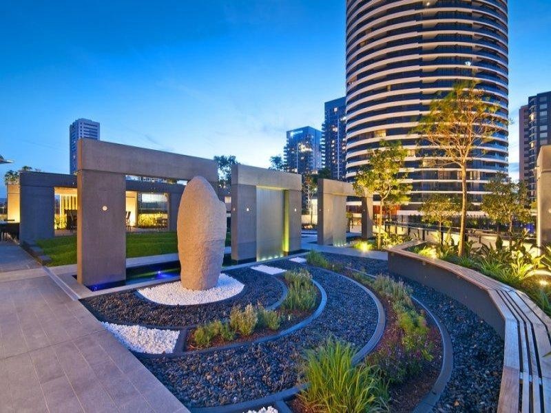 2501/1 ORACLE Charles Ave, Broadbeach QLD 4218