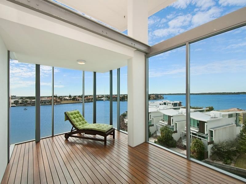 22501/2 Ephraim Island, Paradise Point QLD 4216