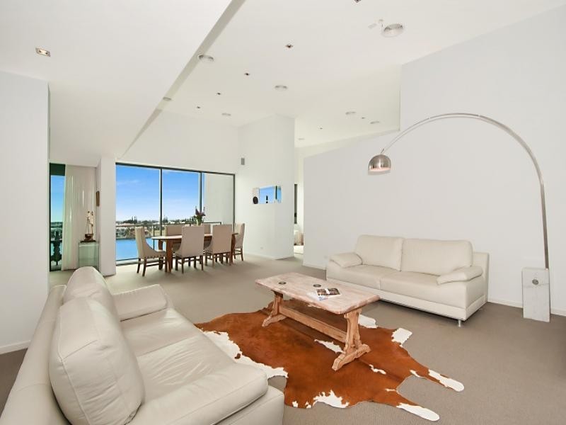 22501/2 Ephraim Island, Paradise Point QLD 4216