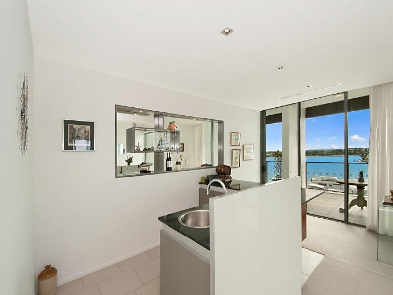 22501/2 Ephraim Island, Paradise Point QLD 4216