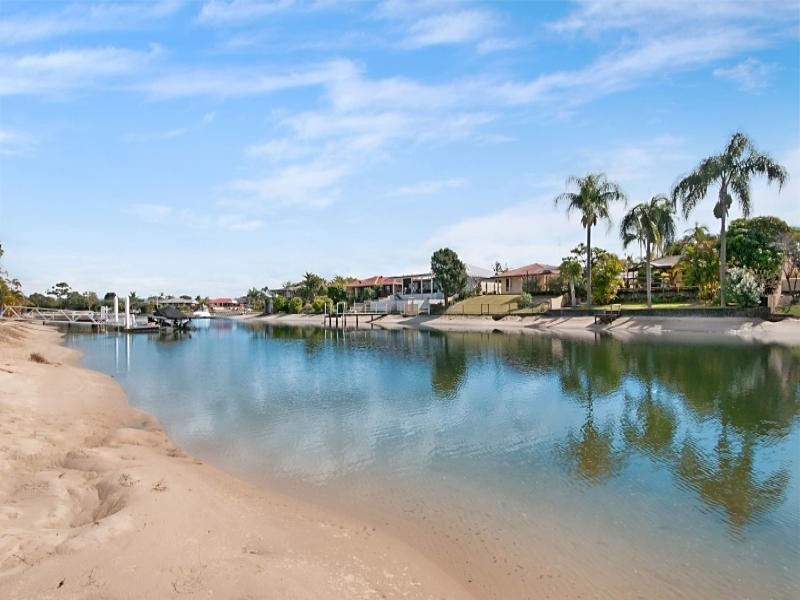 19 Delungra, Broadbeach Waters QLD 4218