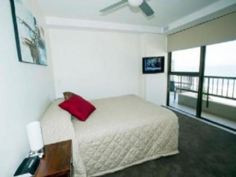 40/3534 Main Beach Parade, Main Beach QLD 4217