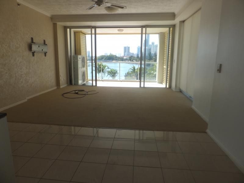15/2894 Gold  Coast Hwy, Broadbeach QLD 4218