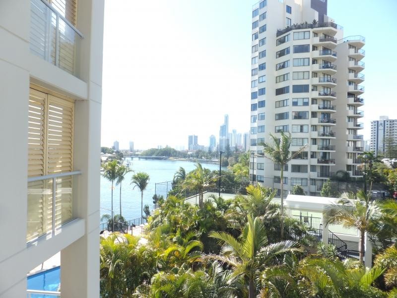 15/2894 Gold  Coast Hwy, Broadbeach QLD 4218