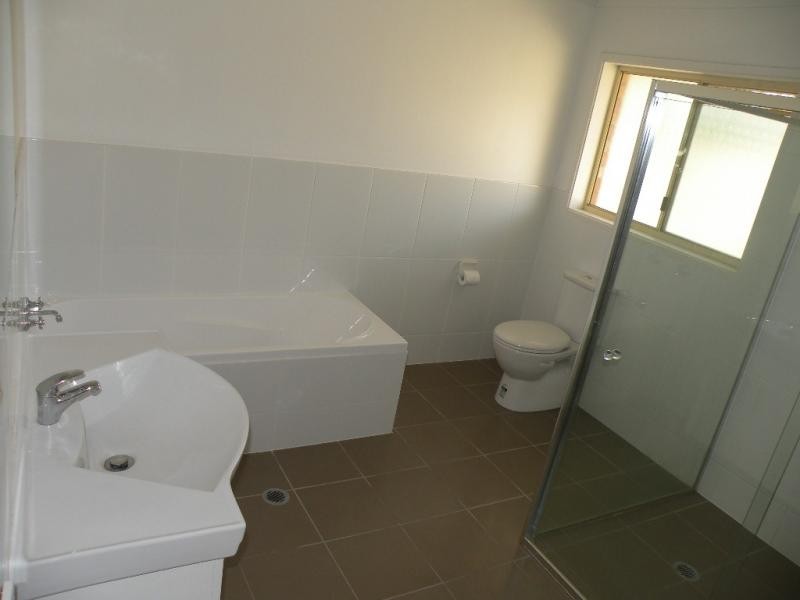 12 Bowmore Crt, Merrimac QLD 4226