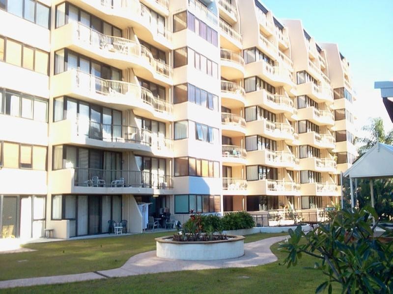 Broadbeach QLD 4218