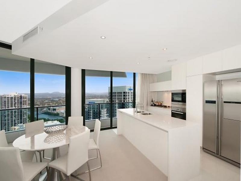 Oracle/4 Charles Avenue, Broadbeach QLD 4218