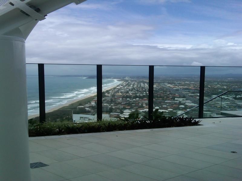 Oracle Penthouse/4 Charles Avenue, Broadbeach QLD 4218