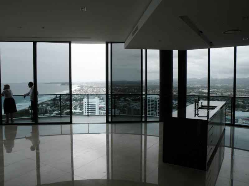 Oracle Penthouse/4 Charles Avenue, Broadbeach QLD 4218