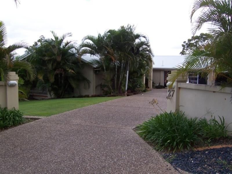 27 Baileys Road, Tallai QLD 4213