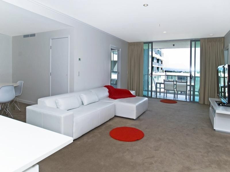 1403/33 TE Peters Drv, Broadbeach QLD 4218