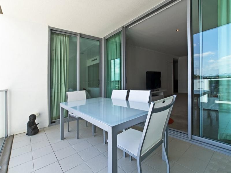 1403/33 TE Peters Drv, Broadbeach QLD 4218