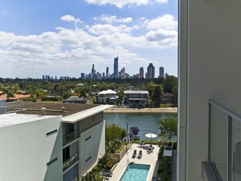 1403/33 TE Peters Drv, Broadbeach QLD 4218