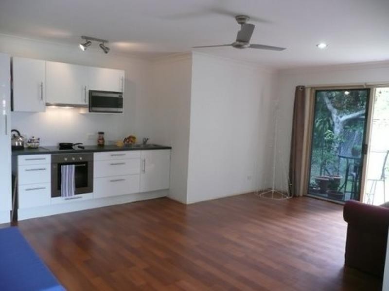 25 Lefroy Dve, Coombabah QLD 4216