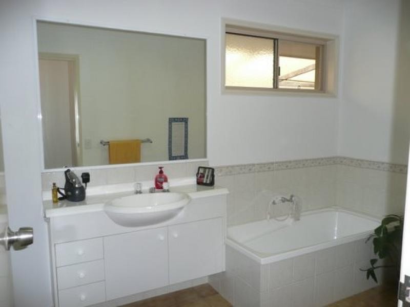 25 Lefroy Dve, Coombabah QLD 4216