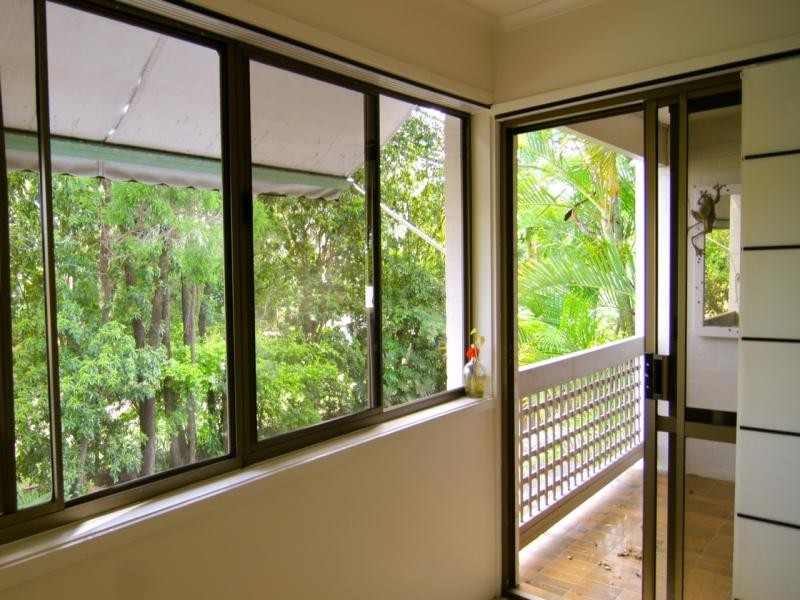 1/9 Freyburg Street, Sorrento QLD 4217