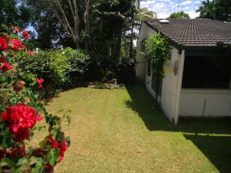 1/9 Freyburg Street, Sorrento QLD 4217