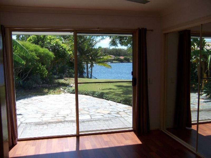 25 Lefroy Dve (Lakehouse), Coombabah QLD 4216